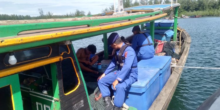 Ditpolairud Polda Bengkulu Laksanakan Giat Patroli Perairan menggunakan Kapal Polisi XXVII-2024 di Perairan Karang Lebar