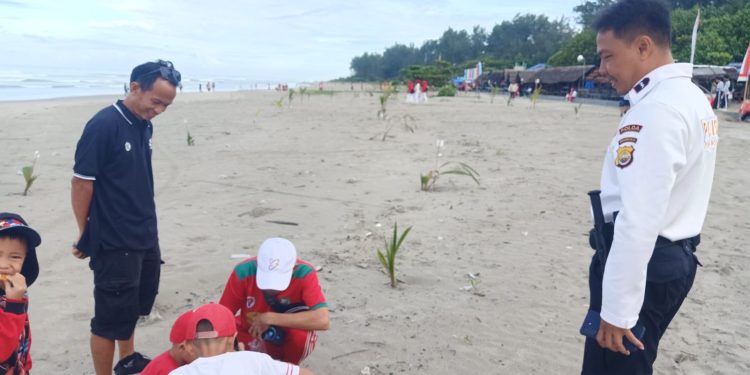 Patroli Dialogis Subdit Wisata Ditpamobvit Polda Bengkulu: Meningkatkan Keselamatan di Kawasan Objek Wisata