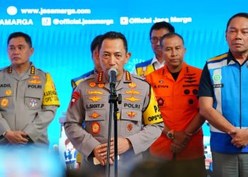 Kapolri Tinjau Pos Command Center, Pastikan Arus Mudik Berjalan Aman dan Nyaman