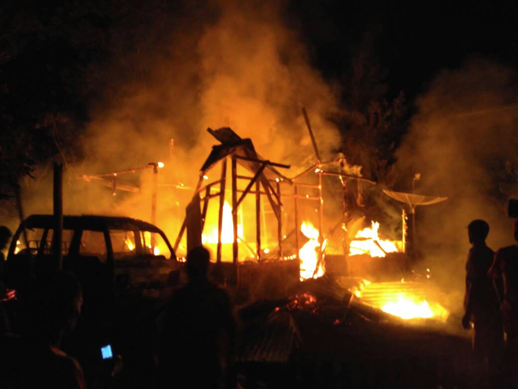 Diduga Korsleting Listrik, Rumah dan Mobil Milik Kadus Ludes Terbakar