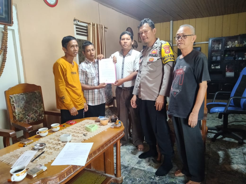 Problem Solving, Bhabinkamtibmas Mediasi Permasalahan Warga  