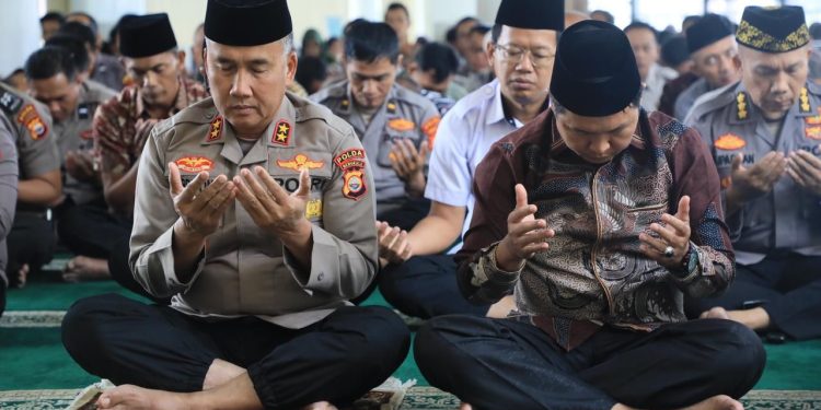 Polda Bengkulu Gelar Peringatan Nuzulul Qur’an 1447 H, Perkuat Nilai Keimanan dan Kebersamaan Personel