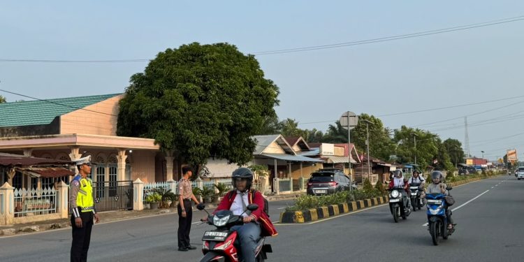 Polres Mukomuko Intensifkan Commander Wish, Personel Hadir Kawal Aktivitas Masyarakat Sejak Pagi
