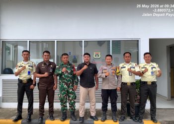 Bhabinkamtibmas Betungan Sambangi dan Pererat Komunikasi dengan Sekuriti Gudang Indomarco Prismatama