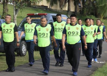 Kapolda Bengkulu Bersama Pejabat Utama Polda Bengkulu Laksanakan Kesamptaan Jasmani Berkala