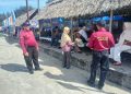 Ditpamobvit Polda Bengkulu Lakukan Patroli Dialogis di Kawasan Wisata Pantai Panjang, Berikan Himbauan Kamtibmas kepada Wisatawan