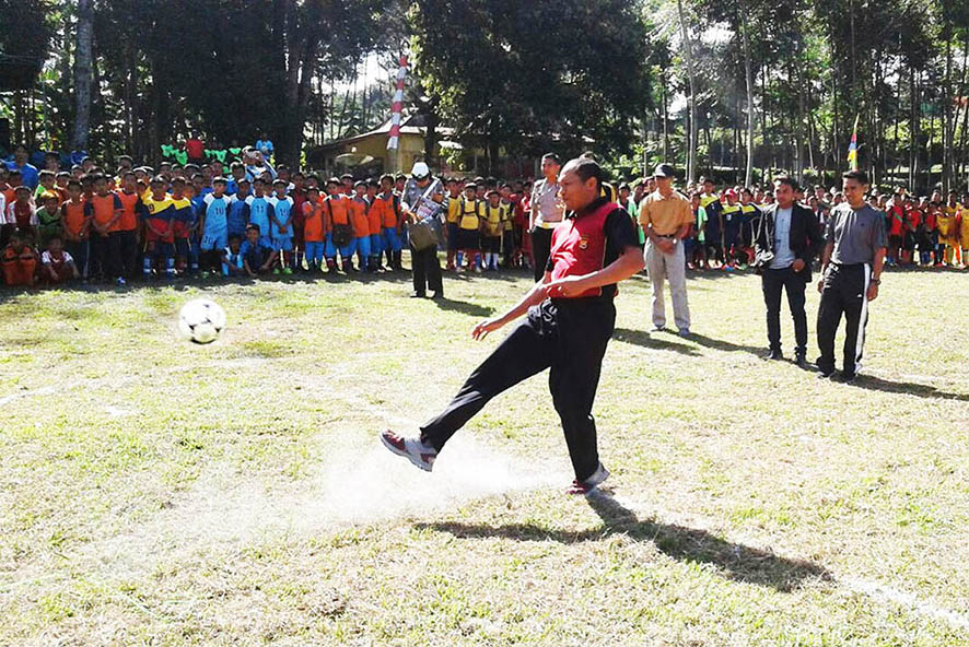 Kapolres Kepahiang Buka Resmi Turnamen Sepak Bola U12 Agra Jaya Cup I Tahun 2017