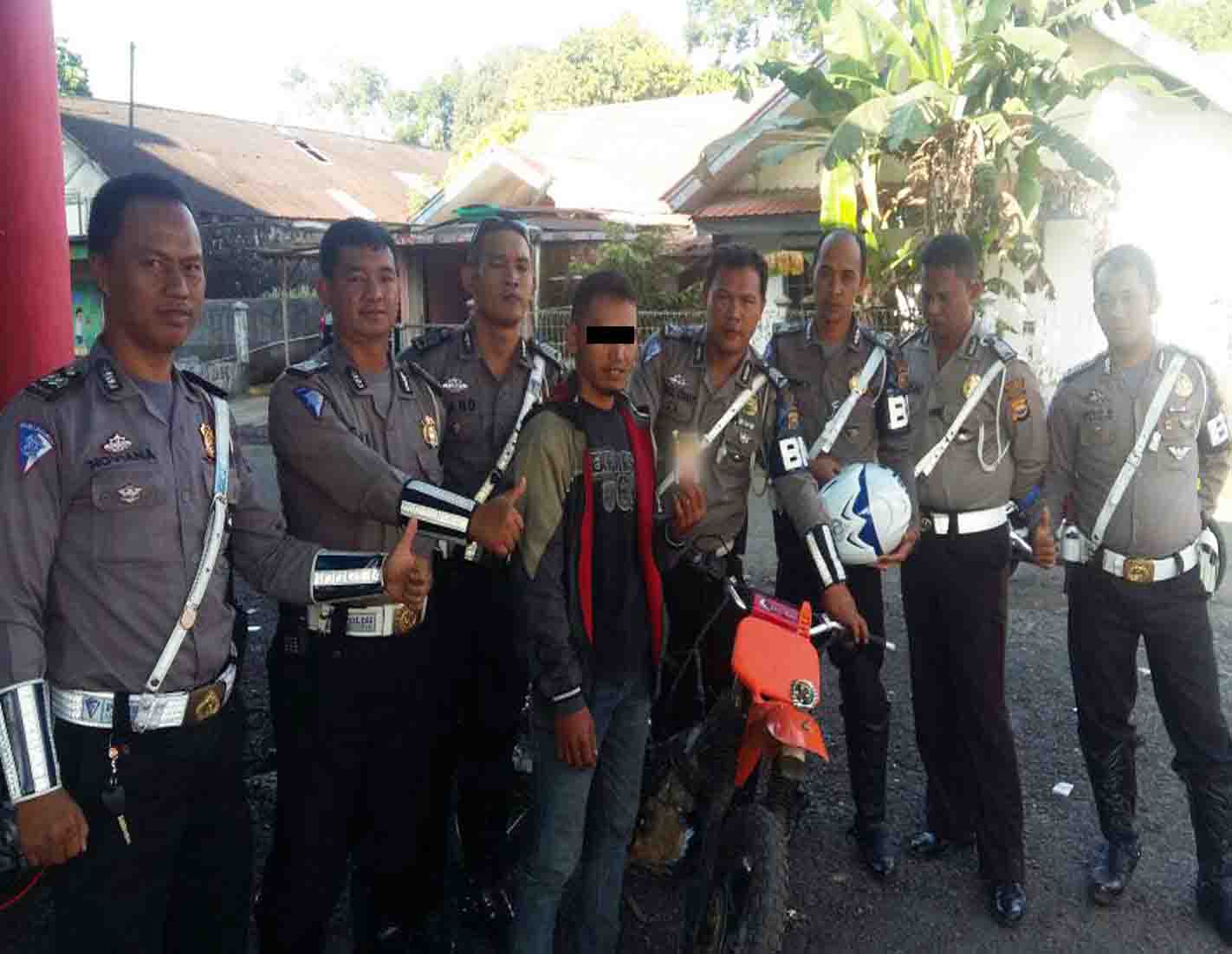 Bawa Biji Ganja, Seorang Petani Ditangkap Polantas  Pos Puncak Kepahiang