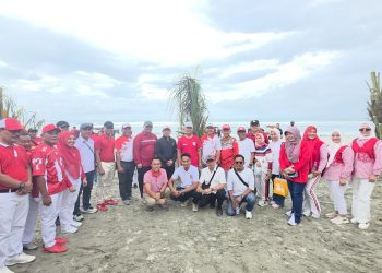 Kapolda Bengkulu Hadiri Acara Penanaman 10 Ribu Pohon Kelapa di Pantai Panjang