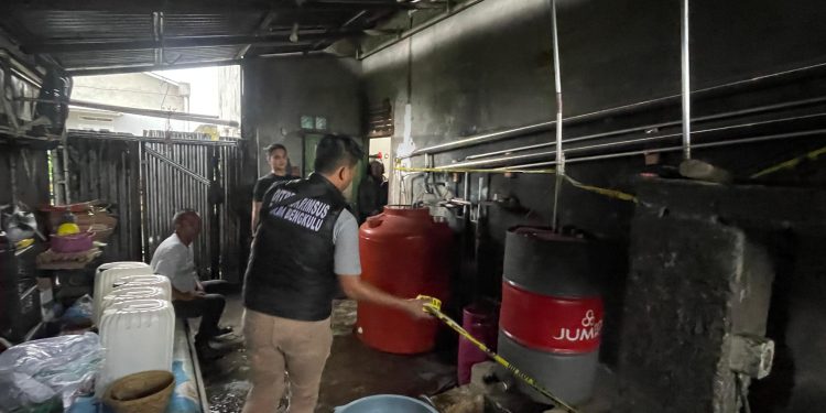 Ditreskrimsus Polda Bengkulu Ungkap Produksi dan Peredaran Arak Ilegal di Kepahiang dan Rejang Lebong