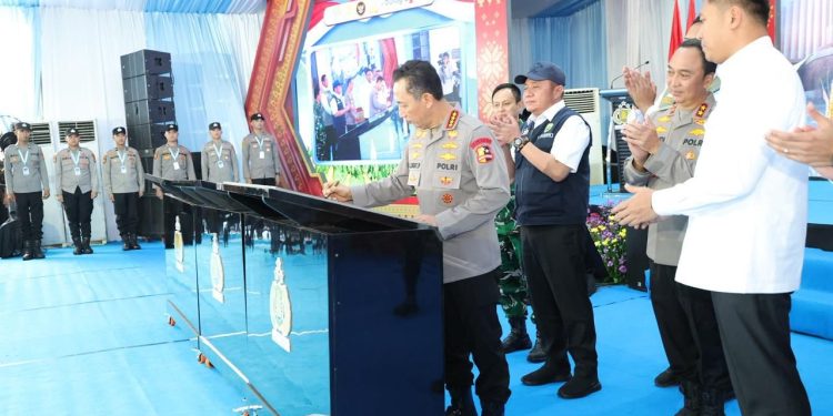 Kapolri Resmikan 57 Jembatan Merah Putih, Permudah Akses Warga