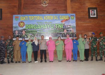 Kapolda Bengkulu Hadiri Bakti Sosial Kesehatan, Bazar Murah, dan Kegiatan Perbankan dalam Rangka HUT ke-80 TNI