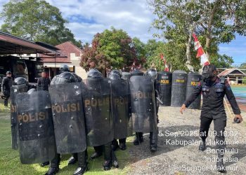 Personel Kompi 1 Batalyon C Pelopor Satbrimob Polda Bengkulu Gelar Latihan PHH untuk Meningkatkan Kemampuan dan Kesiapsiagaan