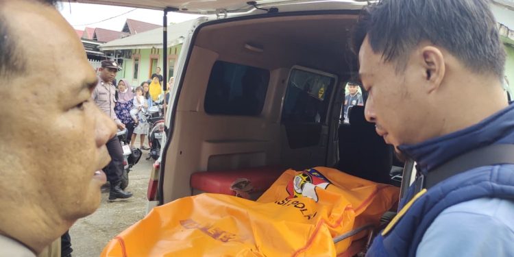 Polresta Bengkulu Datangi TKP Penemuan Mayat Seorang Pria