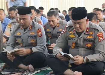 Kapolda dan Wakapolda Bengkulu Hadiri Kegiatan Binrohtal di Masjid Al Amin Polda Bengkulu