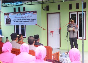 Kapolda Bengkulu Resmikan Rumah Hasil Program Bedah Rumah di Bengkulu Tengah
