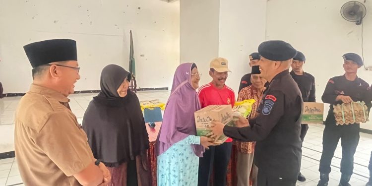 Brimob Polda Bengkulu Gelar Bakti Sosial di Panti Jompo Tresna Werdha, Wujud Kepedulian untuk Sesama