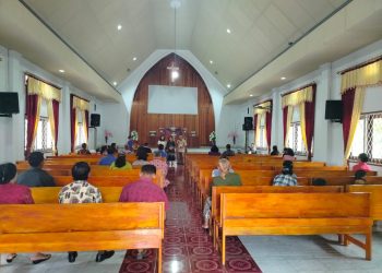 Polri Laksanakan Pengamanan Di Beberapa Tempat Ibadah Guna Membangun Hubungan Yang Lebih Erat Antara Polri Dan Masyarakat,