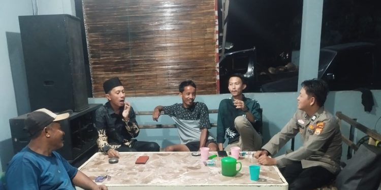 Subsektor Ilir Talo Sambangi Desa Pasar Talo, Imbau Warga Waspada Kejahatan 3C dan Penipuan Online