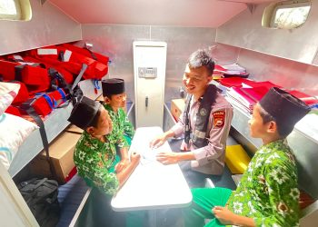 Ditpolairud Polda Bengkulu Gelar Perpustakaan Terapung, dan Menerima Kunjungan Anak-anak SD IT Firdaus Bengkulu