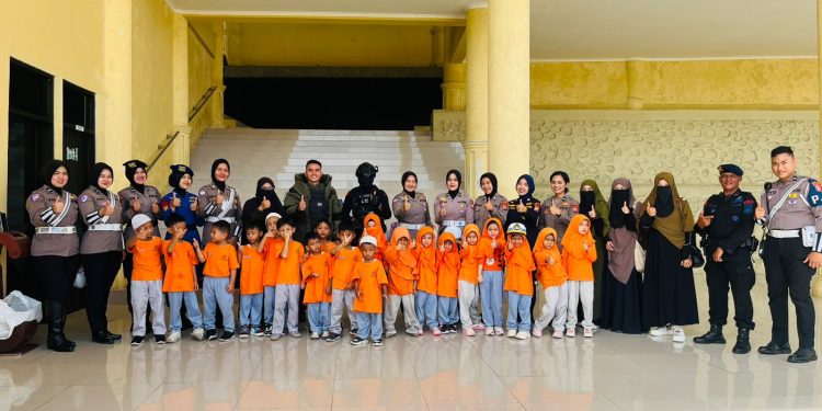 Polda Bengkulu Terima Kunjungan Outing Class dari TK STUD Tajul Wagor Kota Bengkulu