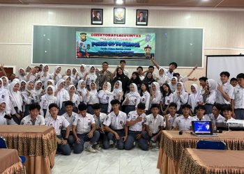 Police Go To School: Polda Bengkulu Berikan Penyuluhan Keselamatan Lalu Lintas kepada Siswa-Siswi SMAN 2 Kota Bengkulu