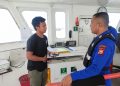 Jaga Perairan Tetap Kondusif, Ditpolairud Polda Bengkulu Patroli dan Sambangi ABK di Pulau Baai