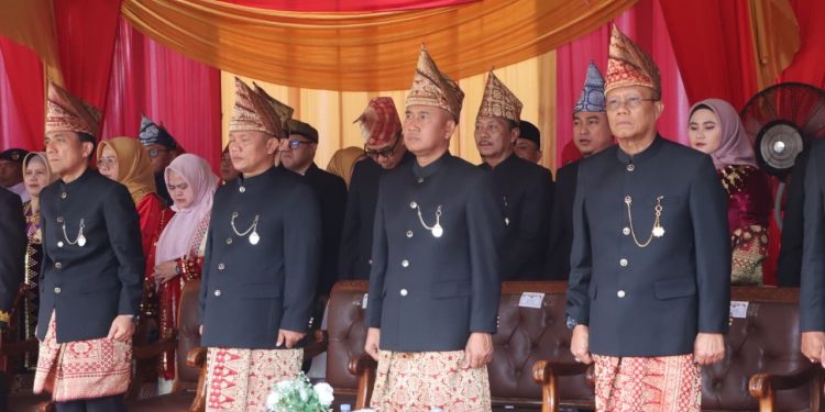 Kapolda Bengkulu Hadiri Upacara Peringatan Hari Ulang Tahun ke-57 Provinsi Bengkulu