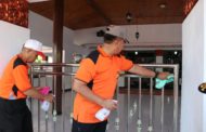 Cegah Corona, Polda Bengkulu Bersihkan Rumah Ibadah
