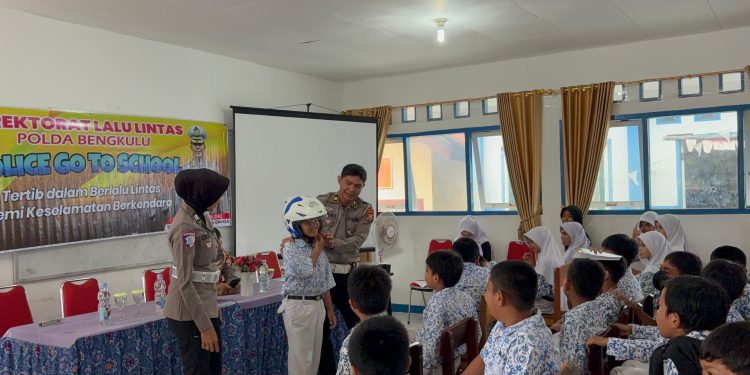 Ditlantas Polda Bengkulu Gelar Police Go To School di SDN 05 Kota Bengkulu