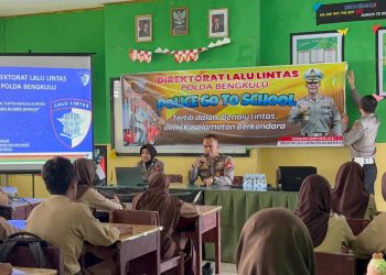 Police Goes to School, Ditlantas Polda Bengkulu Edukasi Pelajar SMPN 9 tentang Tertib Lalu Lintas
