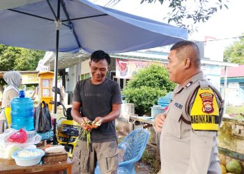 Bhabinkamtibmas Pematang Gubernur Intensifkan Sambang DDS, Perkuat Kemitraan dengan Warga dan Pelaku UMKM