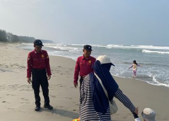 Subdit Wisata Ditpamobvit Polda Bengkulu Gelar Patroli Dialogis di Kawasan Pantai Panjang dan BIM