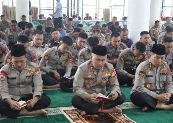 Polda Bengkulu Gelar Pembinaan Rohani Bersama Kapolda Bengkulu di Masjid Al-Amin