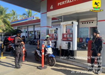 SIAGA DAN RESPONSIF, KOMPI 4 BATALYON B PELOPOR BRIMOB BENGKULU GELAR PATROLI KRYD UNTUK DETEKSI DINI GANGGUAN KAMTIBMAS