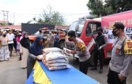 Kapolda Bengkulu Berikan Bantuan APD Dan Penunjang Gizi Kepada Petugas Posko Perbatasan Kabupaten