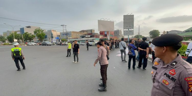 Polresta Bengkulu Kawal Aksi Simbolik BEM SI di Simpang Lima, Berlangsung Aman dan Kondusif