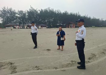 Jaga Kamtibmas di Akhir Pekan, Subdit Wisata Dit Pamobvit Polda Bengkulu Intensifkan Patroli Dialogis di Pantai Panjang dan Pasir Putih