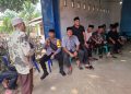 Bhabinkamtibmas Polsek Pino Laksanakan Sambang Duka Dan Himbauan Kamtibmas Di Desa Air Umban