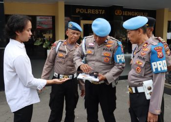 Cek Sikap Tampang dan Kelengkapan Personel, Bidpropam Polda Bengkulu Laksanakan Gaktiblin di Polresta Bengkulu