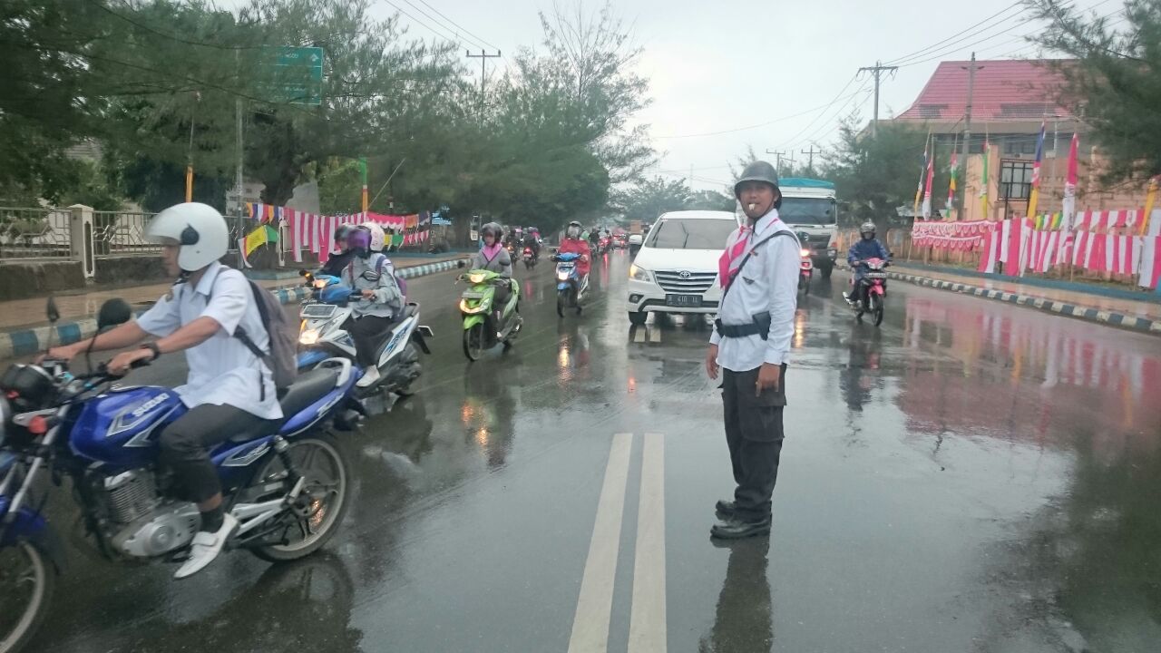 Peringati HUT RI ke-72, Polisi Kenakan Pakaian Ala Pejuang Kemerdekaan