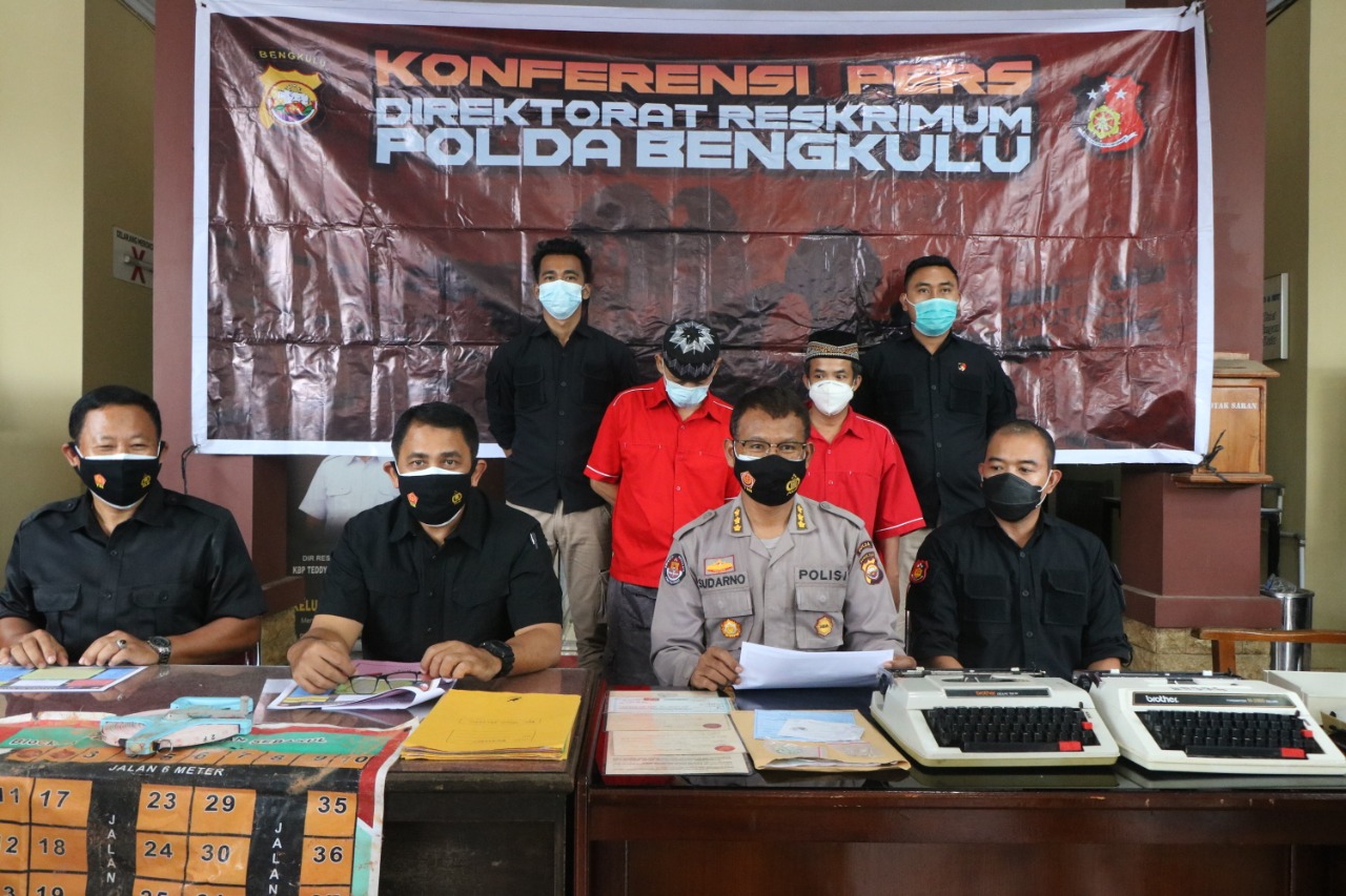 Polda Bengkulu Tangkap 4 Orang Sindikat Pemalsu Dokumen Kepemilikan Tanah