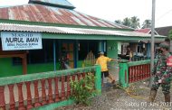 Pencegahan Covid-19, Desa Padang Burnai Semprot Fasum Dengan Cairan Desinfektan