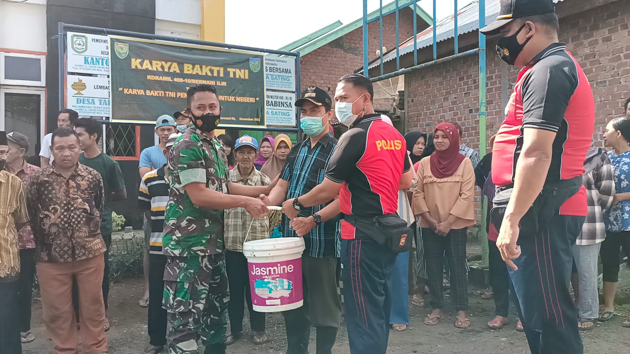 Sinergi TNI-POLRI,  Bersama Masyarakat Ikuti Karya Bhakti