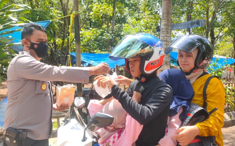 Polisi pantau penerapan protokol kesehatan di Objek wisata Danau Picung