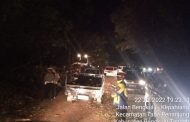 Urai Kemacetan, Sat Lantas Polres Benteng Terjunkan Personil Turlalin Di Jalur Pohon Tumbang
