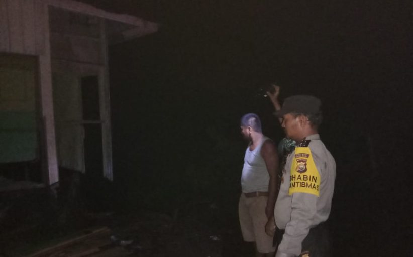 Polisi Lakukan Patroli di TKP Tanah Longsor di Desa Lubuk Gedang Mukomuko, Imbau Warga Jauhi Lokasi
