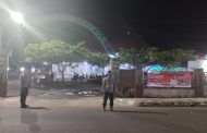 Polsek Teluk Segara Kerahkan Personel Jaga Masjid Saat Salat Tarawih