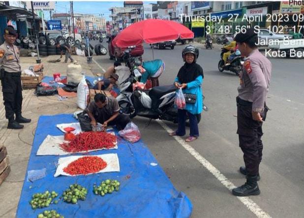 Patroli Sat Samapta Polresta Bengkulu Sambangi Obyek Vital dan Pasar di Kota Bengkulu
