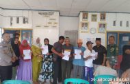 Bhabinkamtibmas Polsek Kaur Tengah Monitoring penyaluran Bantuan Langsung Tunai BLT DD Tahap III Tahun 2023 di Desa Padang Hangat